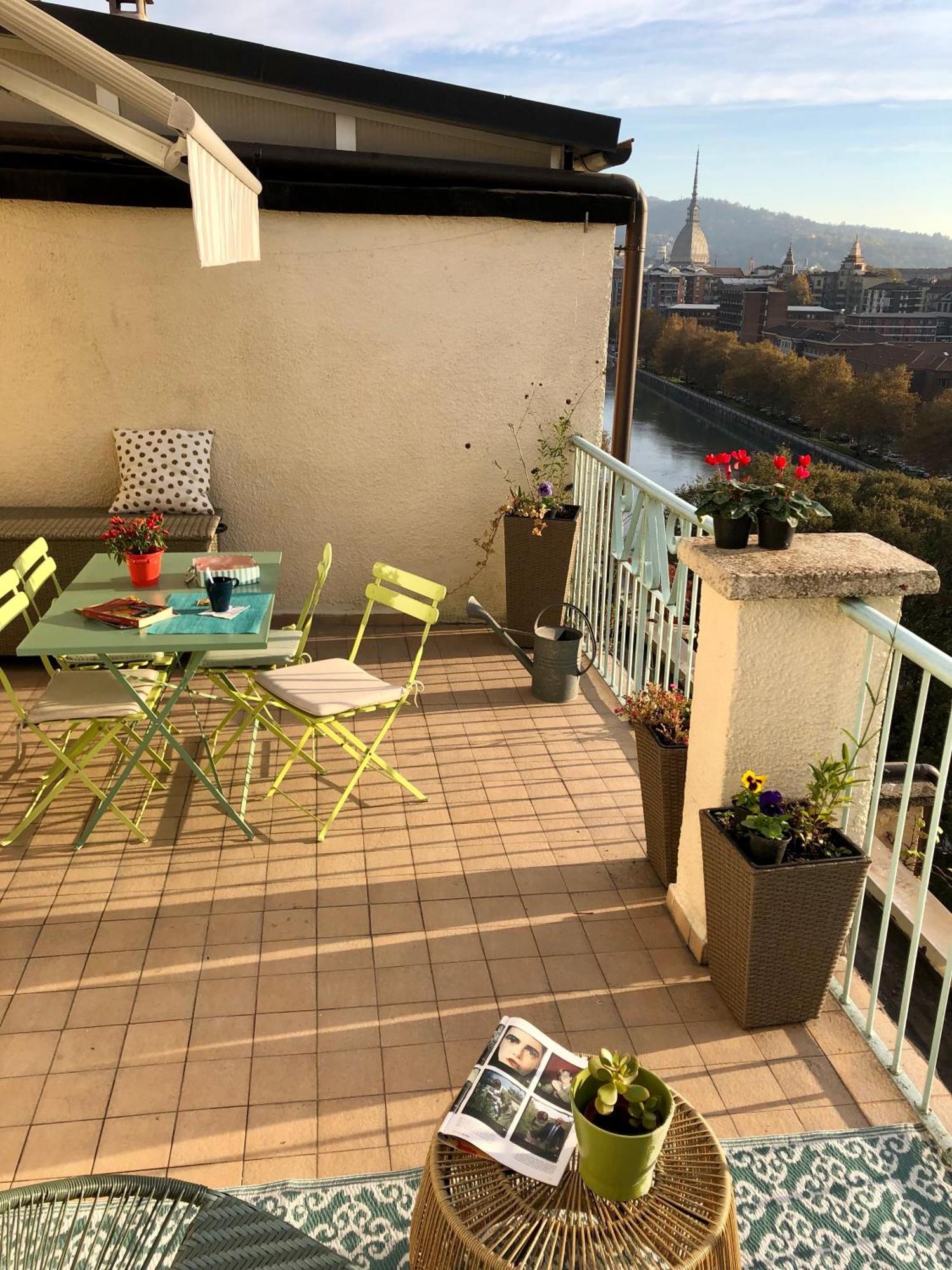 トリノAttico Ellen Terrazza Con Vistaアパートメント エクステリア 写真